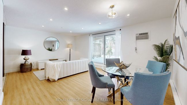 54 - 15 Pebble Byway, Condo with 3 bedrooms, 1 bathrooms and null parking in North York ON | Image 9