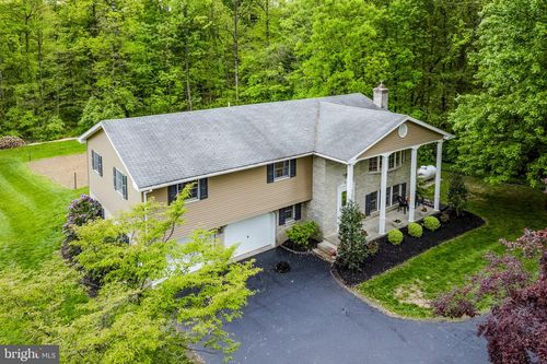 522 Yellow Hill Rd, NARVON, PA, 17555-9335 | Card Image