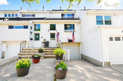 115 Forest Grn, Staten Island, NY, 10312-1714 | Card Image