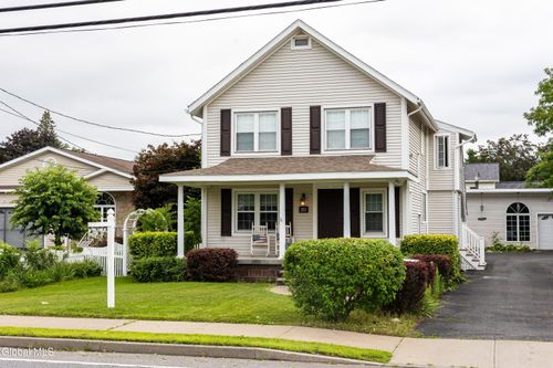 212 Mariaville Rd, Rotterdam, NY, 12306-1408 | Card Image