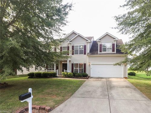 3712 Pemberton Way, High Point, NC, 27265-8053 | Card Image