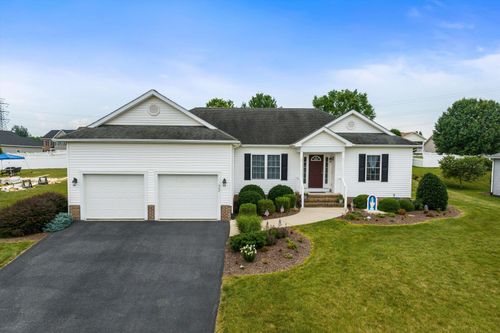 902 Waterton St, STAUNTON, VA, 24401-4095 | Card Image