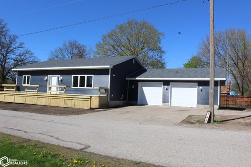 102 N Market St, Rock Falls, IA, 50467-8018 | Card Image