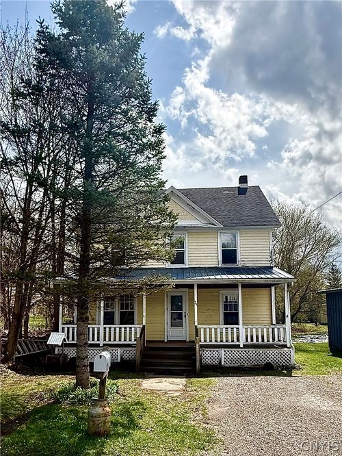 24 Clyde St, Earlville, NY, 13332-2900 | Card Image