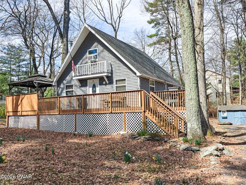 107 Snowshoe Dr, Dingmans Ferry, PA, 18328-4042 | Card Image