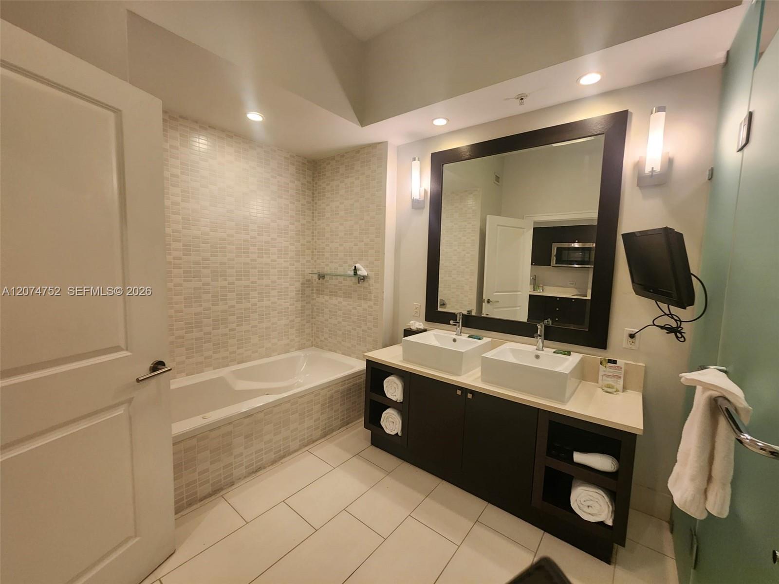 Residential in Doral 2