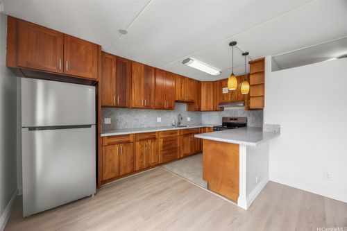 201-910 Ahana St, Honolulu, HI, 96814-2401 | Card Image