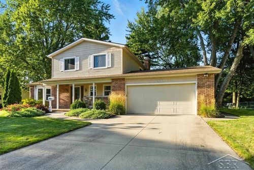 2303 Wilmington Dr, Midland, MI, 48642-6255 | Card Image