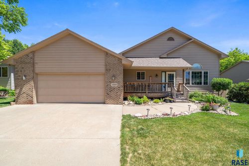 4300 S Florence Ave, Sioux Falls, SD, 57103-7645 | Card Image