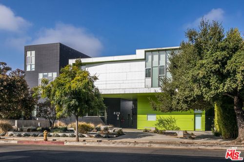 apt-15-825 N Kings Rd, West Hollywood, CA, 90069-5488 | Card Image