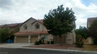 7437 Kings Wharf Lane, House other with 5 bedrooms, 3 bathrooms and null parking in Las Vegas NV | Image 2