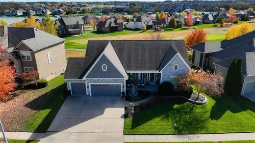 1303 Cross Creek Dr, Raymore, MO, 64083-9670 | Card Image