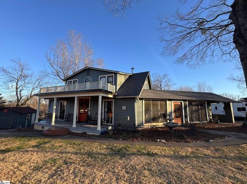 200 E Greenwood St, Landrum, SC, 29356-1110 | Card Image