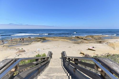 1b-220 Coast Blvd, La Jolla, CA, 92037-4685 | Card Image