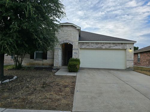 5820 Mirror Ridge Dr, Fort Worth, TX, 76179-7225 | Card Image