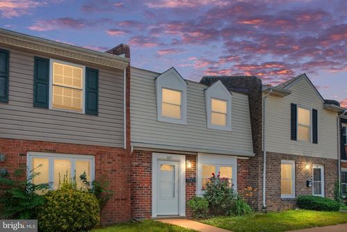 325 Brock Sq, FREDERICKSBURG, VA, 22401-2701 | Card Image