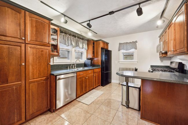 Kitchen | Image 5