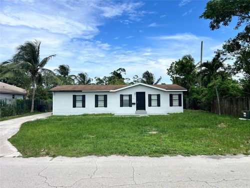 825 Sw 6th Ave, Delray Beach, FL, 33444-2343 | Card Image