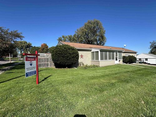 526 Badger Drive, Baraboo, WI, 53913 | Card Image