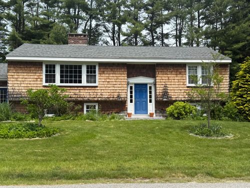 36 Pinewood Dr, Cumberland, ME, 04021-4043 | Card Image