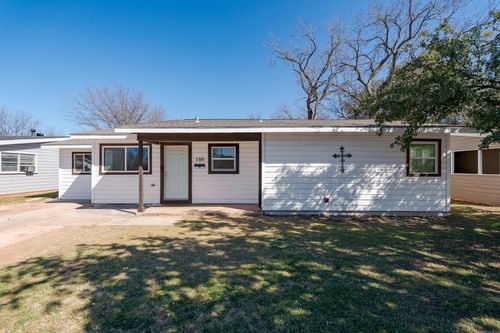 1305 S Pioneer Dr, Abilene, TX, 79605-3748 | Card Image