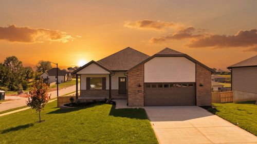 2500 W Webb Rd, Ozark, MO, 65721-4331 | Card Image