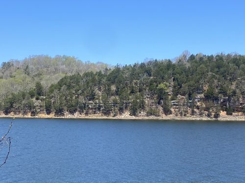 715 River Front Dr, Clifton, TN, 38425-1008 | Card Image