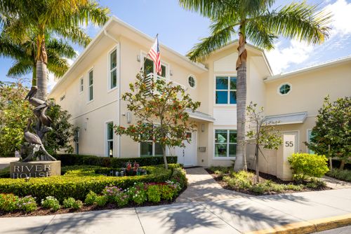 a-55 Se Seminole St, Stuart, FL, 34994-2162 | Card Image