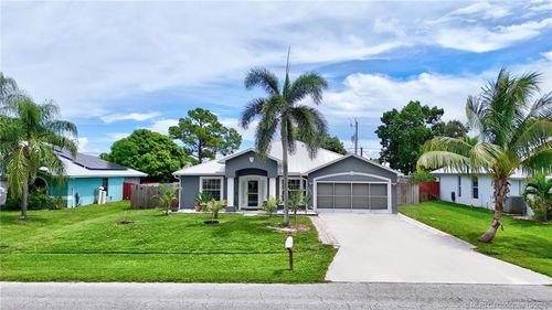 2077 Se Camden St, Port St. Lucie, FL, 34952-6714 | Card Image
