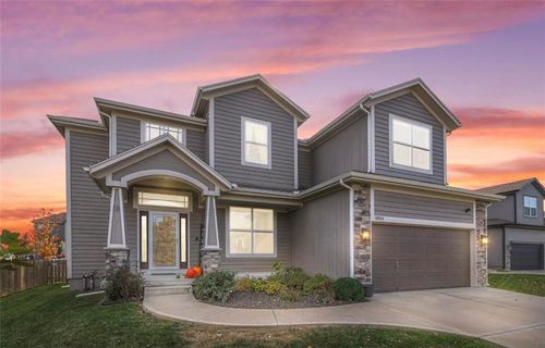 18959 W 168th St, Olathe, KS, 66062-3712 | Card Image