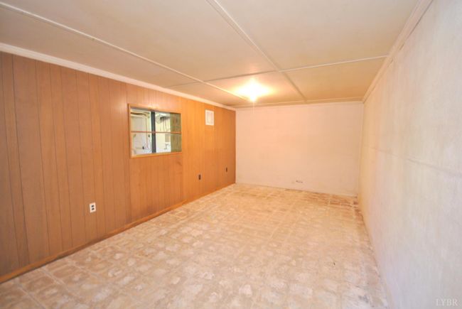 112 Half Moon Ln, House other with 3 bedrooms, 3 bathrooms and null parking in Rustburg VA | Image 37