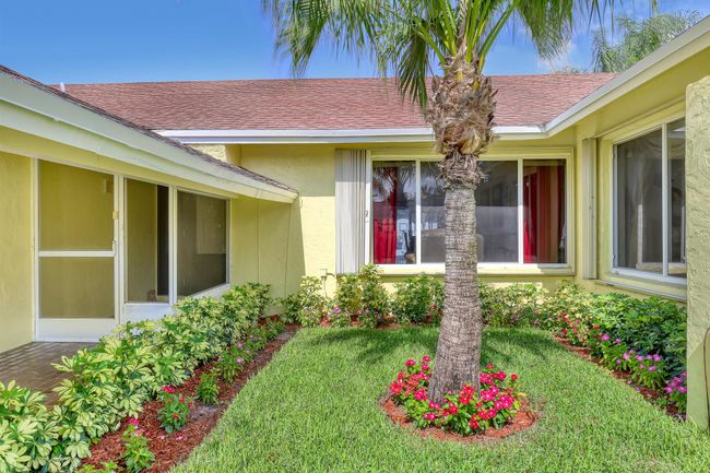 5053 Ouachita Dr, House other with 3 bedrooms, 2 bathrooms and null parking in Lake Worth FL | Image 5