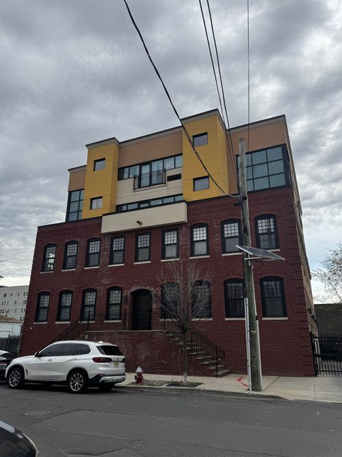 304-190 Culver Ave, Jersey City, NJ, 07305-1187 | Card Image