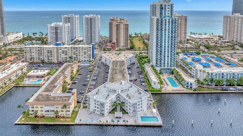 207-1913 S Ocean Dr, Hallandale Beach, FL, 33009-5957 | Card Image
