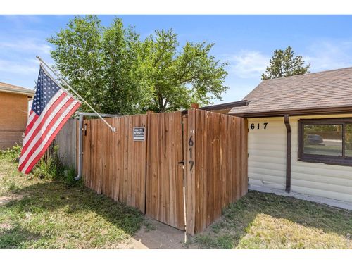 617 Grand Ave, Platteville, CO, 80651-7557 | Card Image