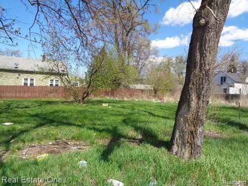 11802 Saint Louis St, Hamtramck, MI, 48212-2540 | Card Image