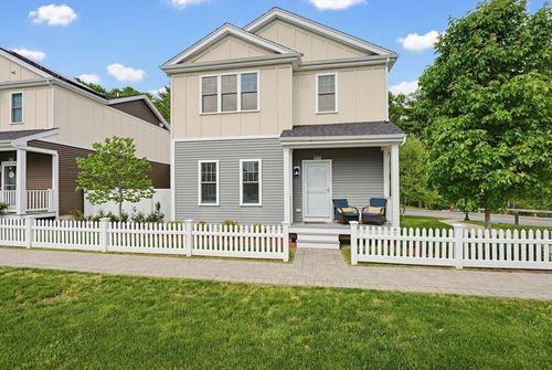 27-27 Cleary Cir, Norfolk, MA, 02056-0199 | Card Image
