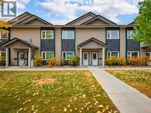 7-484 Range Rd, Whitehorse, YT, Y1A3A2 | Card Image