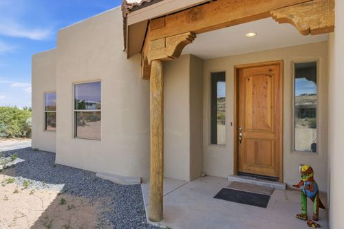 957 Camino Sin Pasada, Corrales, NM, 87048-8546 | Card Image