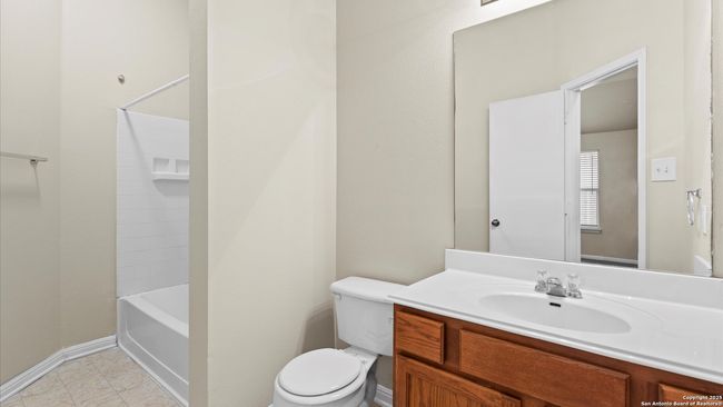237 C J Jones Cv, House other with 3 bedrooms, 2 bathrooms and null parking in Cibolo TX | Image 17