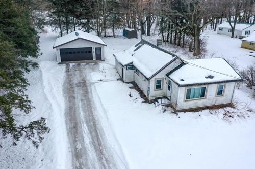 570 E Taylor Street, Medford, WI, 54451 | Card Image