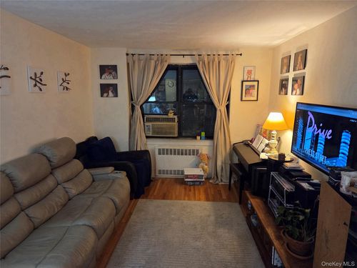 apt-5e-26-19 141st St, Flushing, NY, 11354-1624 | Card Image