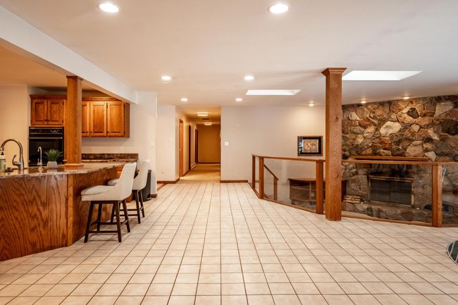 4352 Fenton Rd, House other with 4 bedrooms, 3 bathrooms and null parking in Hartland MI | Image 20