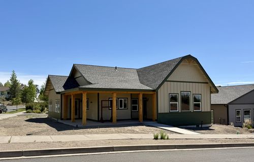 1077 Se Fescue Lane, Madras, OR, 97741 | Card Image