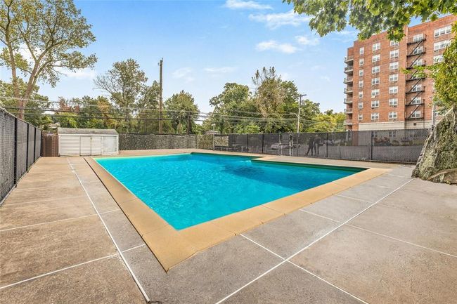 Pool | Image 17