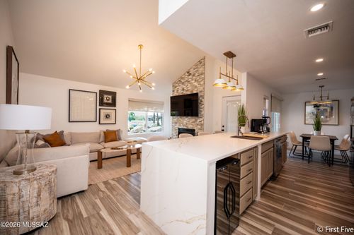 6-3210 E Calle De La Punta, Tucson, AZ, 85718-2103 | Card Image