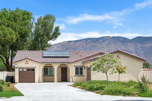 475 W Camellia Way, San Jacinto, CA, 92583-3365 | Card Image