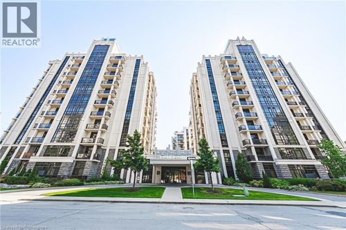 302-81 Robinson St, Hamilton, ON, L8P0C2 | Card Image