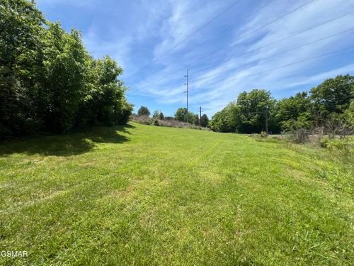 4c-LT 4C Wilson Rd, Sevierville, TN, 37862-6170 | Card Image