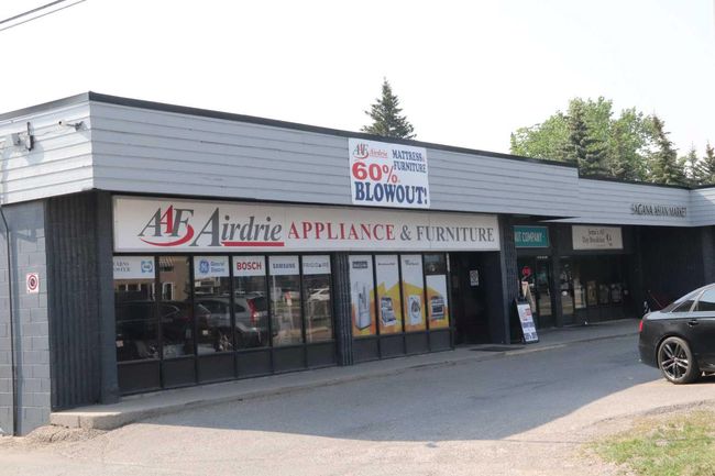 1 - 213 Main Street N, Home with 0 bedrooms, 0 bathrooms and 15 parking in Airdrie AB | Image 5